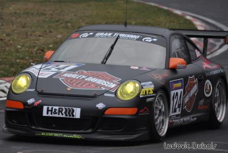 La Porsche 911 GT3 Cup aux couleurs Harley-Davidson.