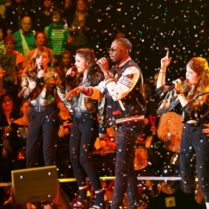 Soraya, Deborah, Dadju, Estelle et Sarah - Credit photo : Stephane Laruelle