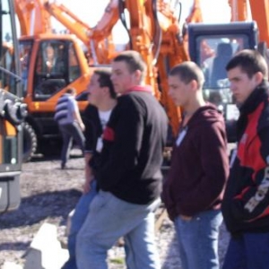  L'Athénée Royal de Vielsalm en voyage à Frameries pour la visite de l'usine Doosan