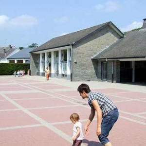 Ecole primaire de Vaux-sur-Sure: 1er prix de la dictee 2007 Ecole primaire de Vaux-sur-Sure: 1er prix de la dictee 2007