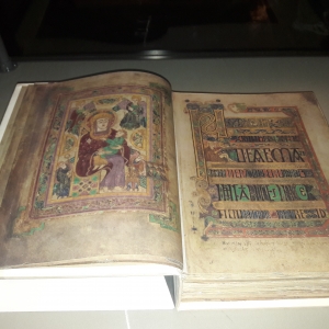 Dublin - The Book of Kells ou Le Livre de Kells », la plus ancienne bible au monde du début du IX e siècle