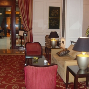 restaurant atrium hotel corinthia