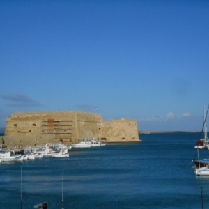 vue port de l hotel lato heraklion