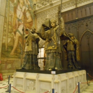 Sevilla cathedrale - tombeau de christophe colomb