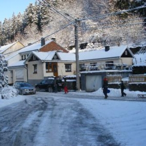 Dans le quartier chic de la rue du Moulin Lemaire, direction Foss d'Outh..