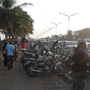 Une station de taxis.