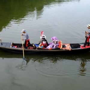 Les Costumés de Venise à Chevetogne