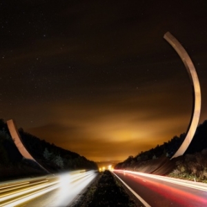 L’Arc Majeur : quand l’art défie la technologie (autoroute E411/A4, Km 99)