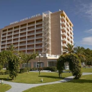 2. Hotel Goya Park