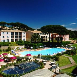 2. Hotel Les Jardins