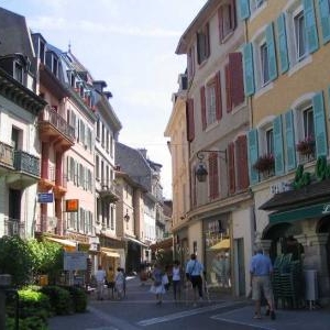 7. Evian les Bains