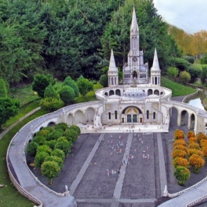 5. Lourdes