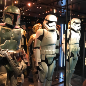 Premiere Vitrine TM & (c) 2014 Lucasfilm Ltd.