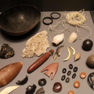 Objets divers du peuple Ticuna  "Musee international du Carnaval et du Masque"