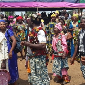 "Les deux Visages d une Femme bamileke"