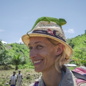 Anne Laudisoit ("Mbudha, sur Les Traces  Chimpanzes") (c) Caroline Thirion