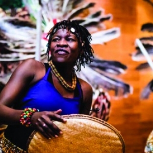 Kenya : "Tarumbeta Africa Cultural Group", de Nairobi