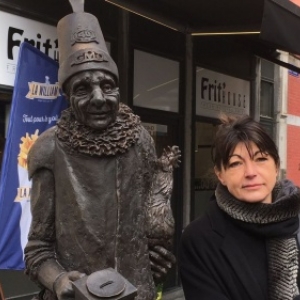 Le "Molon" et sa sculpteuse namuroise Vinciane Renard (c) Christine Pinchard