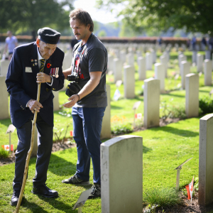 John Watson, Vétéran canadien, à Groesbeek, le 02 Mai" © John Thys/"Belga" & "France Presse"