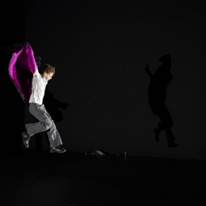 Solal Mariotte danse « Brel » © Photo : « Rosas »