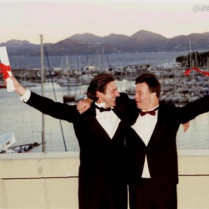 Pascal Duquenne et Daniel Auteuil, "Prix d Interpretation masculine", a Cannes, en 1996 (c) Angeli