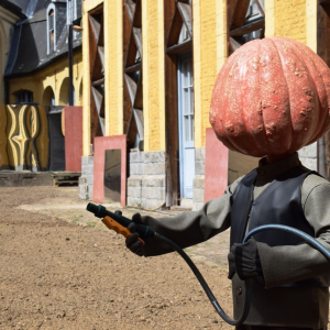 Un "Nanitos" (© Jean-François Fourtou) et un ours (© Fabrice Hyber) © Photo : A.V./"Lille Actu"