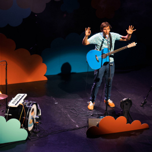 « La Tête dans les Nuages », par « Monsieur Nicolas »