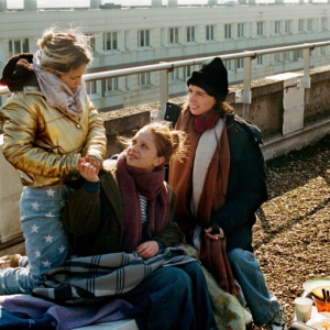 En compétition : S. Nataf, H. Volle & B. McNeese dans "Filles du Ciel" (B. McNeese) © Ph. : Kris Dewitte