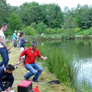 peche en famille sur etang-5146
