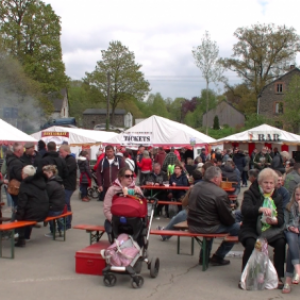 brocante de Buisson du 1er mai 2018 brocante de Buisson du 1er mai 2018
