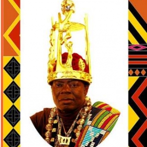Le souverain africain " Céphas Togbui Bansah" du Ghana en visite à Longchamps