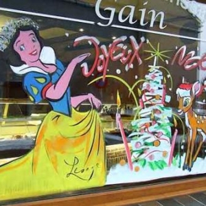 Charleroi -Peinture sur vitrine pour Noel-7458