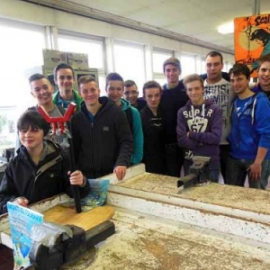 Le pose menton de Romain Bernard au salon des jeunes inventeurs