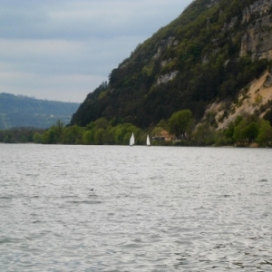 Le lac de Nantua ( Photo de F. Detry )