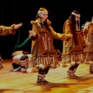 MALMEDY      BALLET NATIONAL DU KAMCHATKA   ( " Mengo" )