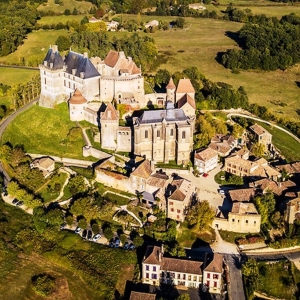 12. Le château de Biron, flamboyant témoin de l’histoire périgourdine