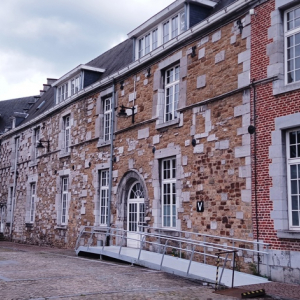 Abbaye fondée au 11° siècle  photo ( F.Detry )