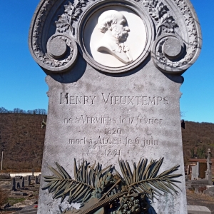 2) La tombe du célèbre compositeur-violoniste Henry Vieuxtemps (1820-1881)  (Photo F. Detry )