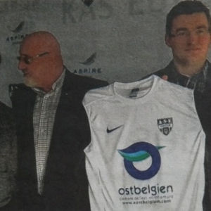 Presentation du nouveau maillot lors de la conference de presse ( Photo : L' Avenir ) Presentation du nouveau maillot lors de la conference de presse ( Photo : L' Avenir )