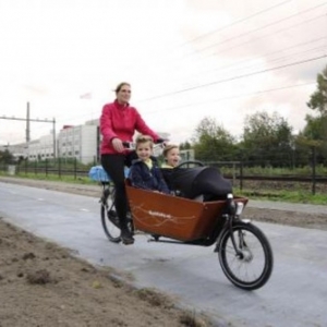 La premiere piste cyclable solaire inauguree au Pays-Bas 
