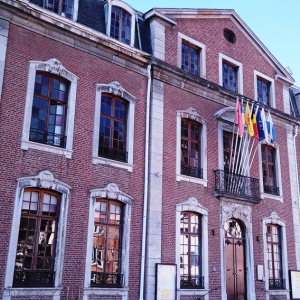 L'hôtel de ville spadois ( photo : F. Detry ) L'hôtel de ville spadois ( photo : F. Detry )