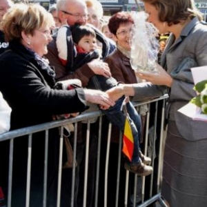 59. Bain de foule 59. Bain de foule