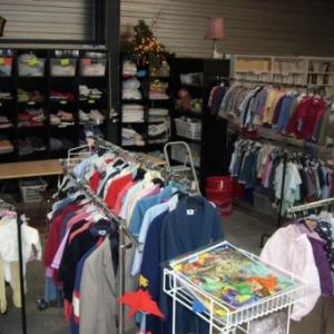 Un peu de tout a des prix plus qu'abordables ... Un peu de tout a des prix plus qu'abordables ...