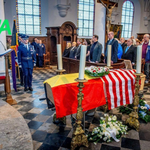 Les funérailles en l'église de Clermont ( photo L'Avenir )