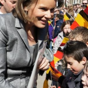 65. Bain de foule 65. Bain de foule