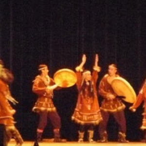 MALMEDY      BALLET NATIONAL DU KAMCHATKA   ( " Mengo" )