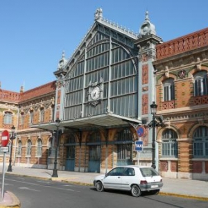 AW 020005 Almeria : l Estacion de Ferrocarril ( gare ) qui est un exemple parfait de l architecture en fer et verre termine en 1893