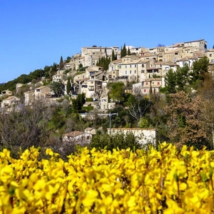 7 Lurs, un village culturel