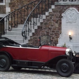 La voiture de M. Bourgeois, industriel