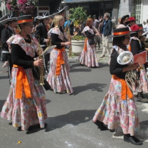 Malmedy tout en couleurs pour les 50 ans de la Mesnie dol Haguète          